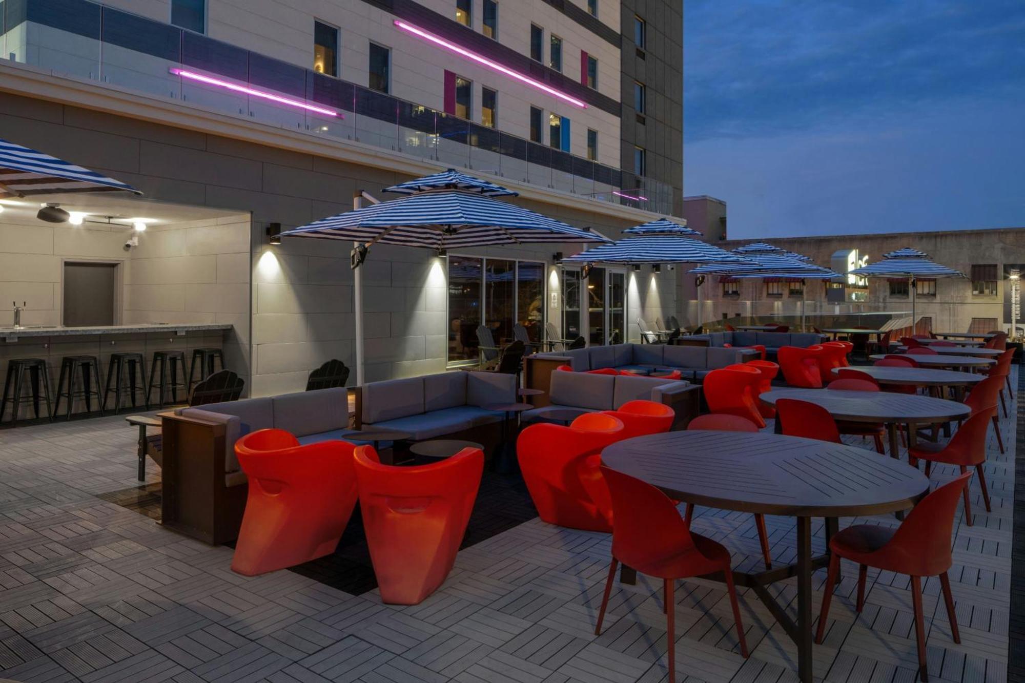 Aloft Memphis Downtown Hotel Exterior foto