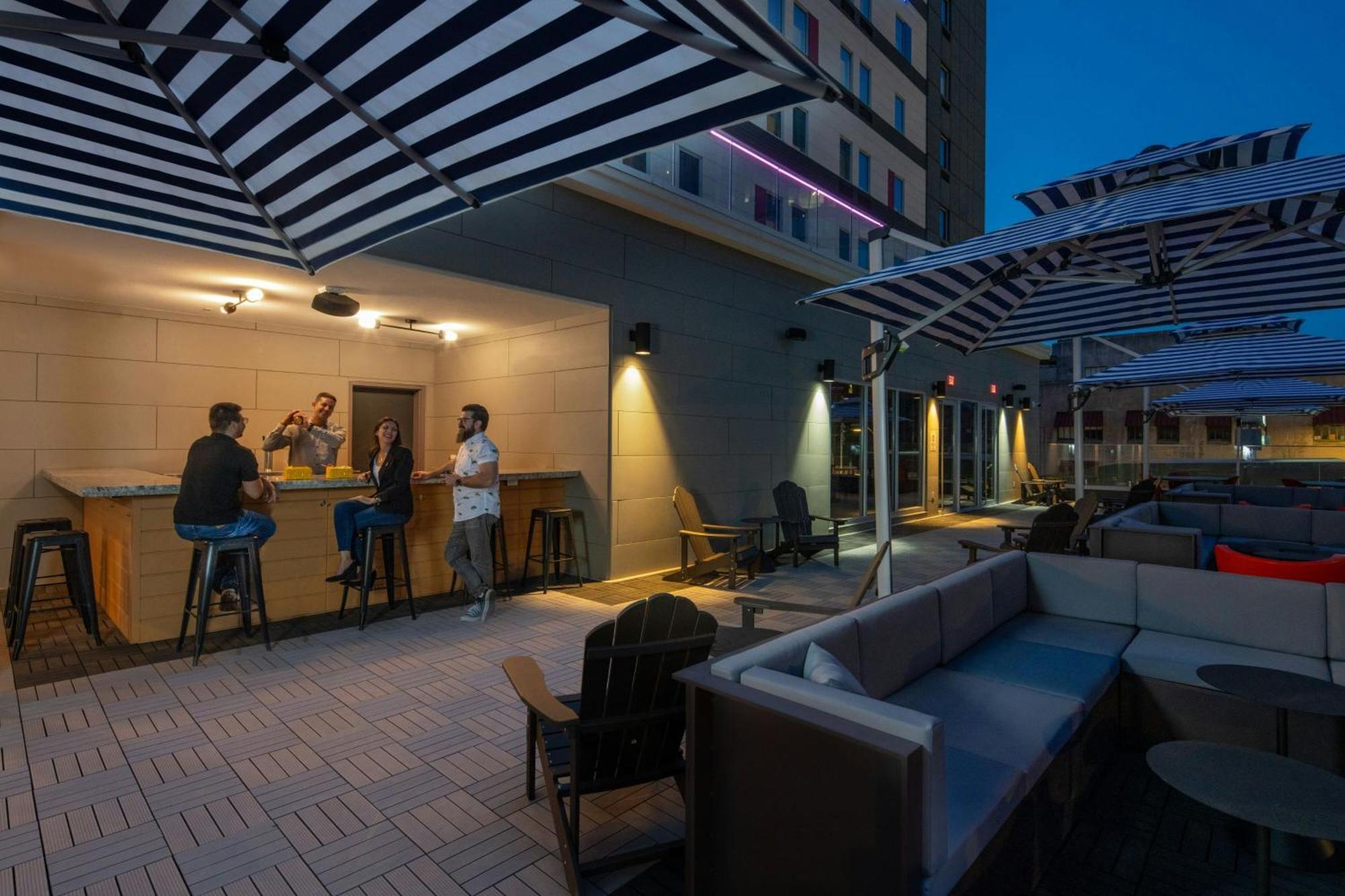 Aloft Memphis Downtown Hotel Exterior foto